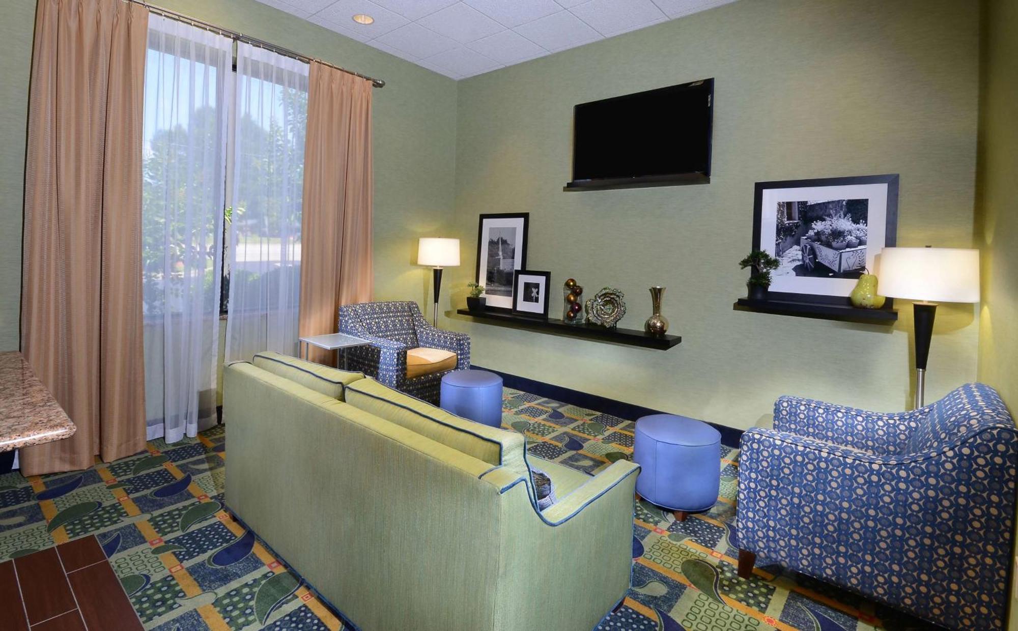 Hampton Inn Roxboro מראה חיצוני תמונה