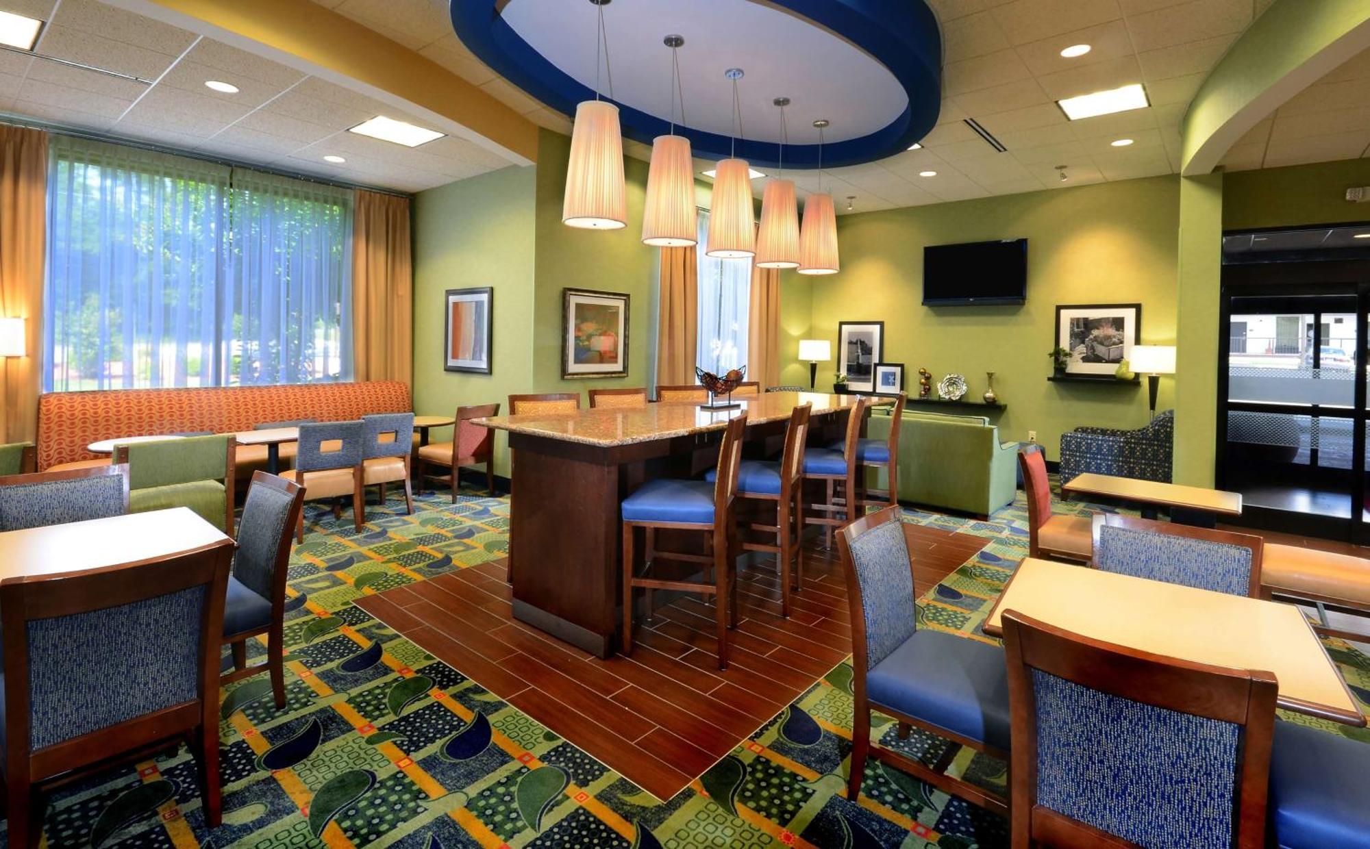 Hampton Inn Roxboro מראה חיצוני תמונה